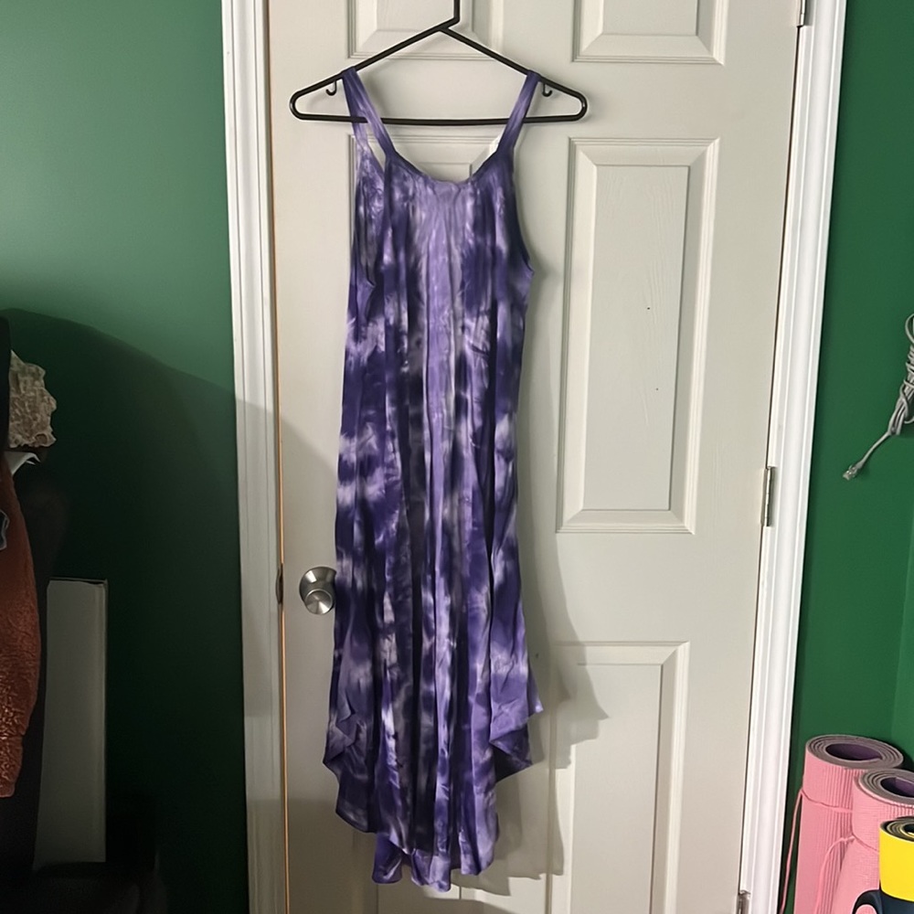 Dress - Picture 3 of 5